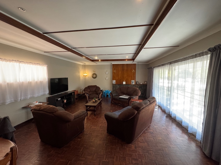 5 Bedroom Property for Sale in Dan Pienaar Free State